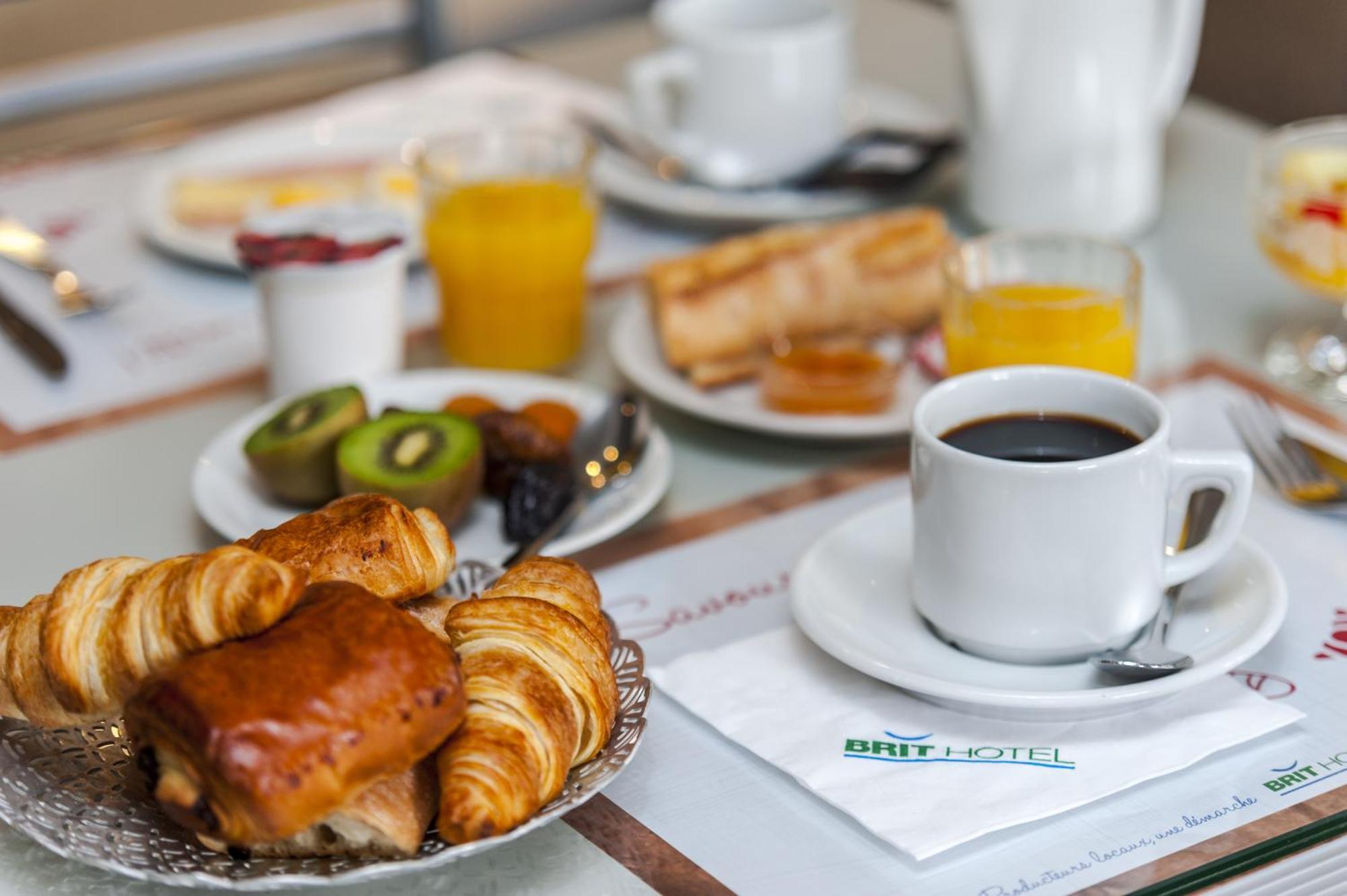 Brit Hotel Cahors - Le France Zewnętrze zdjęcie